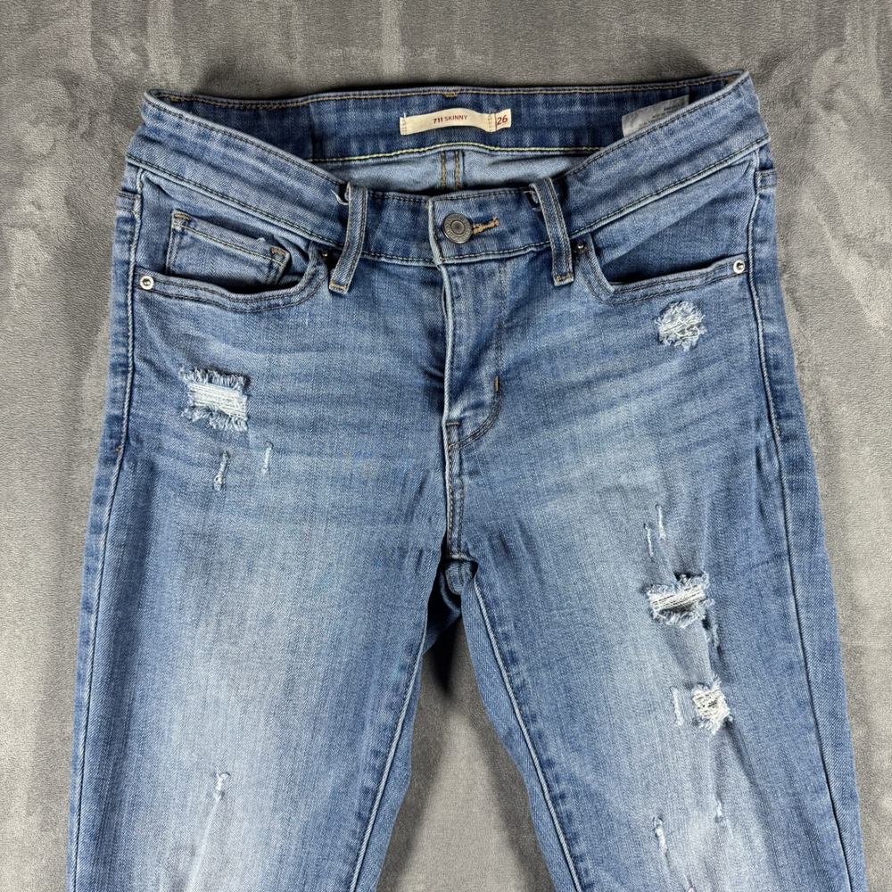 Levis 711 Skinny Jeans Womens 26 Medium Wash Distressed Ripped Mid Rise Denim - Picture 2 of 12